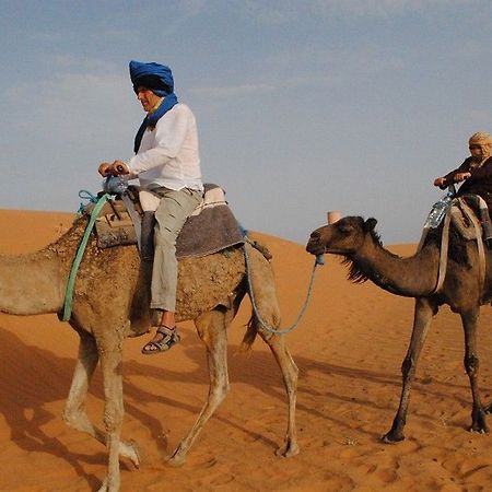 Les Pyramides Hotel Merzouga Exterior foto