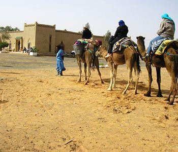 Les Pyramides Hotel Merzouga Exterior foto