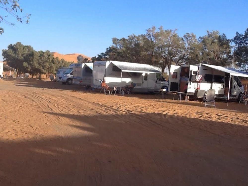 Les Pyramides Hotel Merzouga Exterior foto
